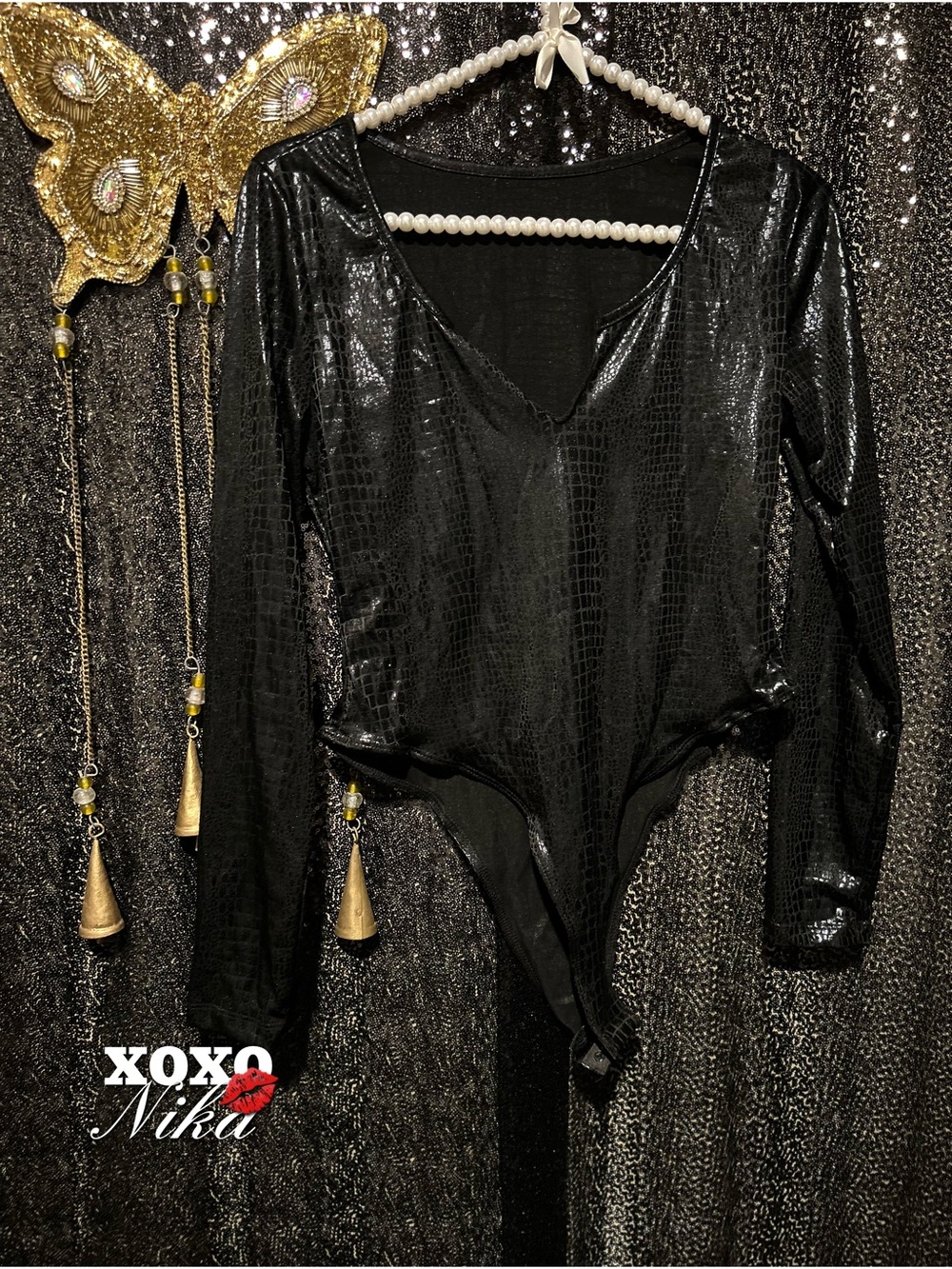 🖤 Faux Croc Print V Neck Bodysuit – Size Medium 🖤